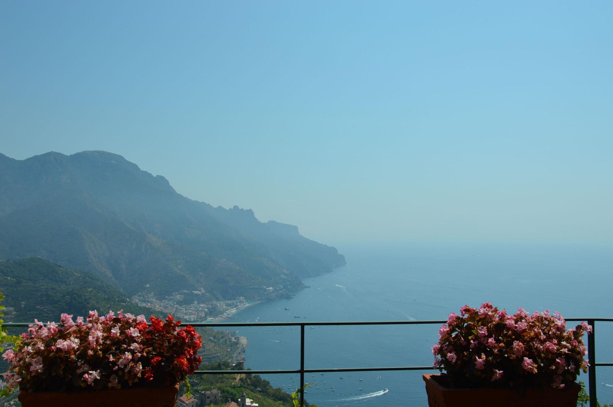 Palazzo Confalone Ravello Bagian luar foto